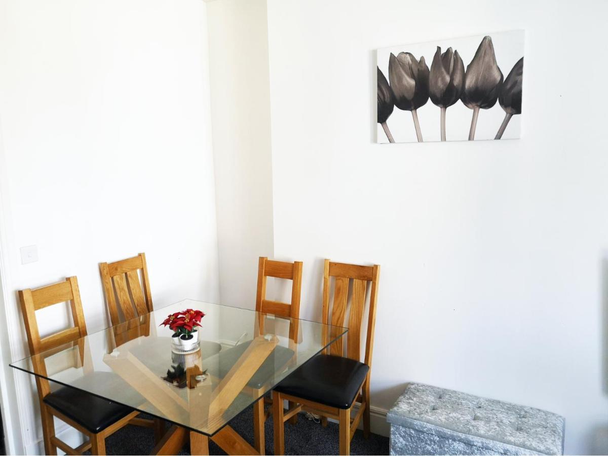 Derwent Street Apartment 2 - Self Contained - 2 Bed Self Catering Apartment Workington Dış mekan fotoğraf